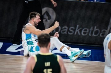 必发下载-瘦版东契奇冲奖牌：4胜0负+得分王 美国队大敌上线