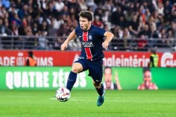 队报：内维斯将能够出战昂热 马尤卢将因内收肌伤势继续缺阵